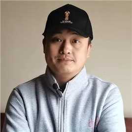 吴永亮老师照片